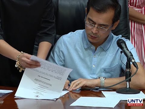 Mayor Moreno signs ordinance that lowers right property tax to induce extra tax payers